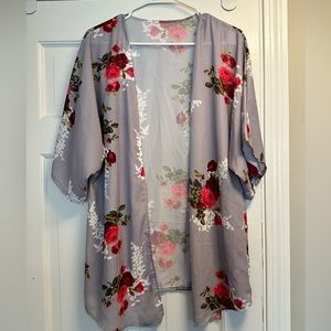 Women’s floral lightweight chiffon kimono cardigan short sleeve, size medium